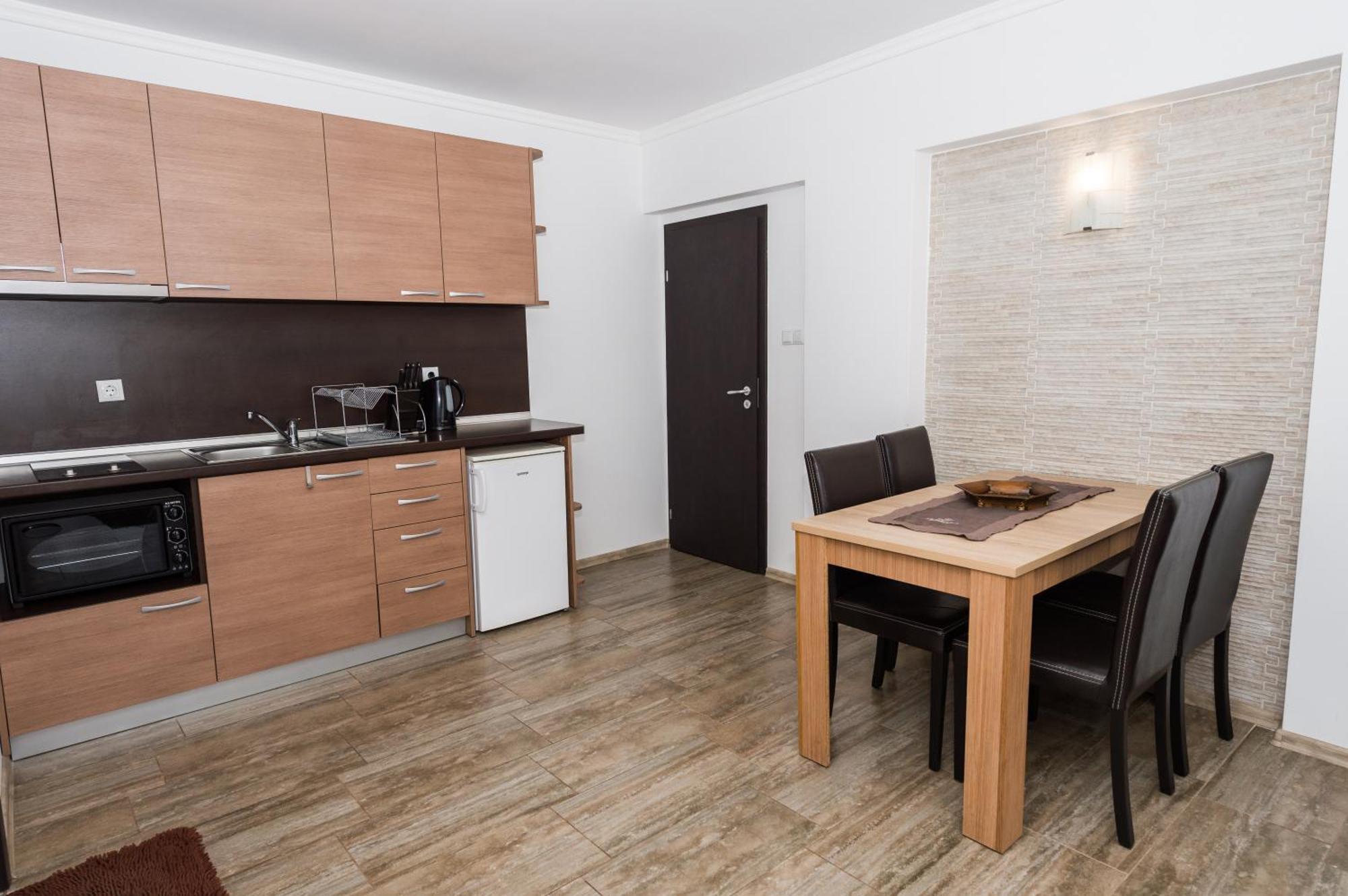 Polina Guest house